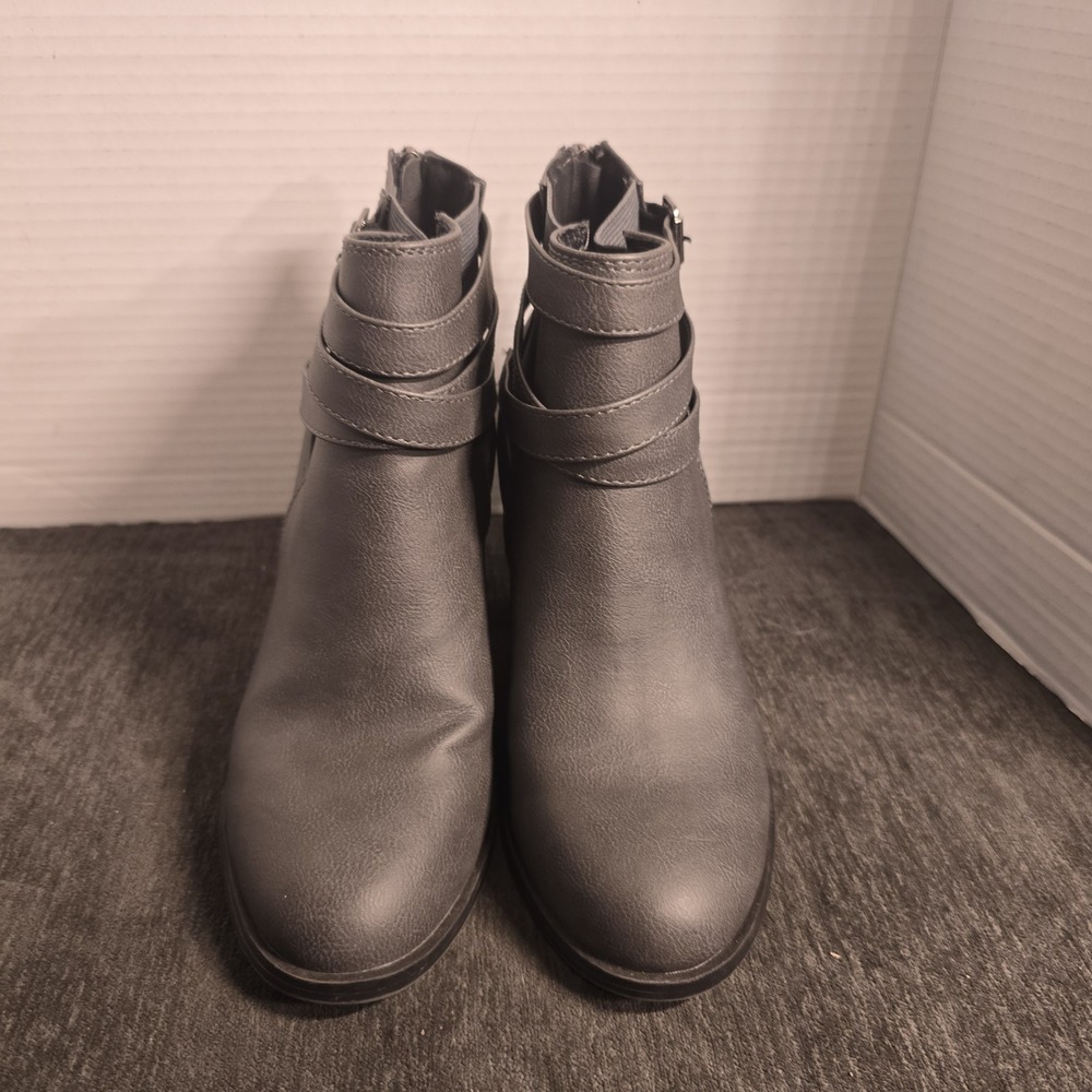 Dream Pairs Chicago-03 Stacked Mid Heel Chunky Ankle Boots Womens Size 7.5 Grey